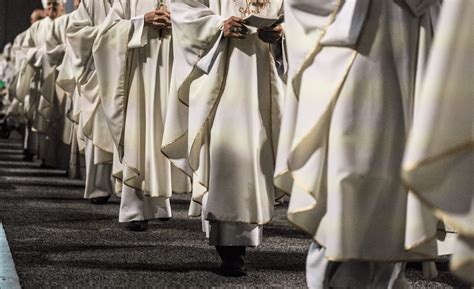 mass gesture|A Summary of Common Gestures, Part I — Liturgical Traditions.